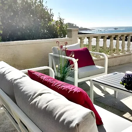 Holibai, Vila Natercia , Vistas al Atlántico cerca de Baiona Villa