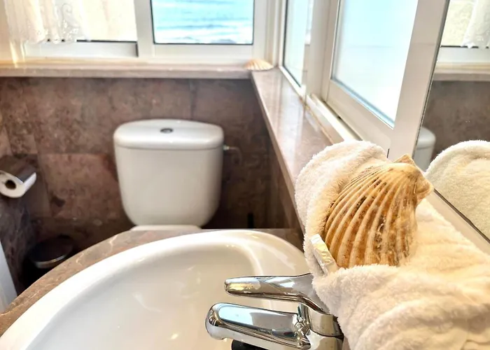 Holibai, Natercia, Horizontes De Galicia, Casa De Piedra Y Mar, * Baiona