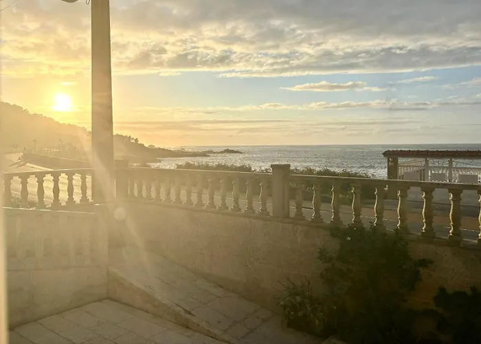 Holibai, Natercia, Horizontes De Galicia, Casa De Piedra Y Mar, Βίλα